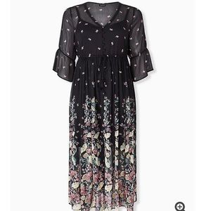 ISO Torrid BLACK FLORAL CHIFFON MAXI DRESS